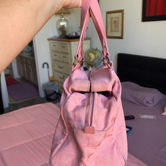 Authentic Pink Chanel Satchel. - Picture 11 of 15